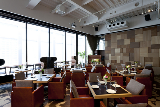 fine diner & salon bar 7−NANA−